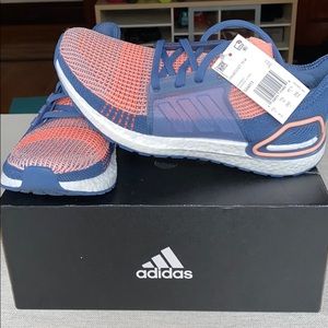 NWT Adidas Ultraboost 19